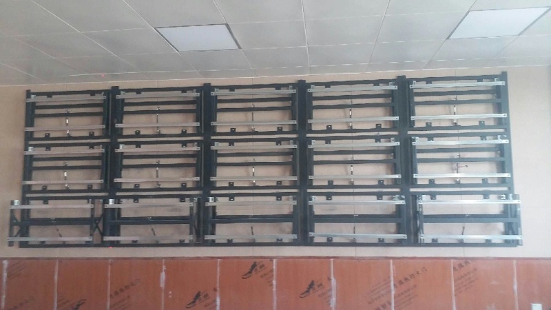 中億睿LG49寸液晶拼接屏系統(tǒng)青海同任縣辦公室視頻會(huì)議應(yīng)用案例