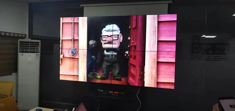 華南農業(yè)大學省鋼鐵研究所55寸液晶拼接屏2X2單元拼接