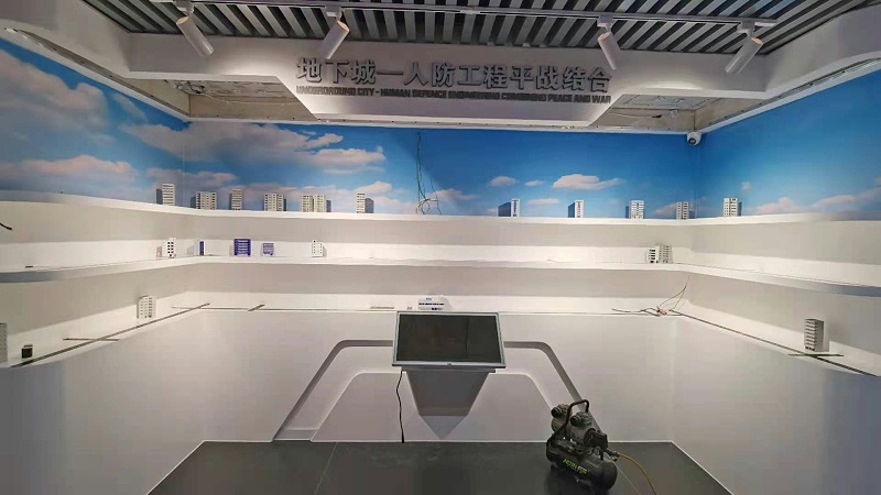 云南陸良黨群服務(wù)中心引入滑軌屏、拼接屏、一體機打造信息平臺