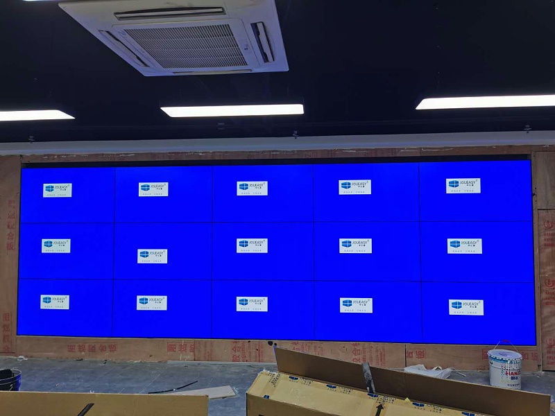 中億睿55寸液晶拼接屏助力廣州辰創(chuàng)科技打造可視化會議系統
